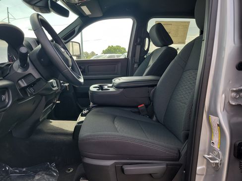 New 2026 RAM 2500 Tradesman AWD/4WD image 13
