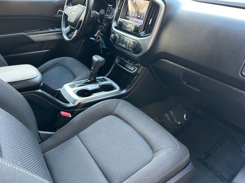 Certified 2017 Chevrolet Colorado LT w/ LT Convenience Package image 19