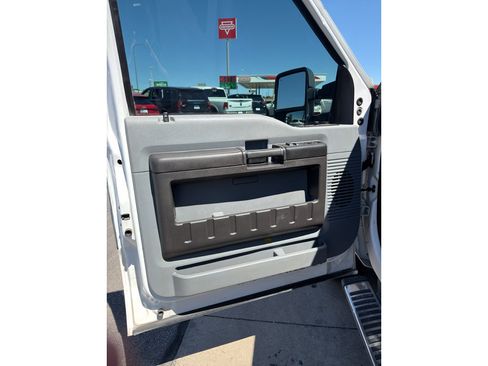Used 2014 Ford F350 XL w/ Power Equipment Group AWD/4WD image 8