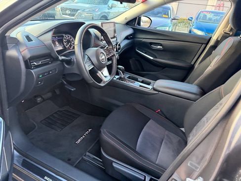 Certified 2024 Nissan Sentra SR FWD image 11