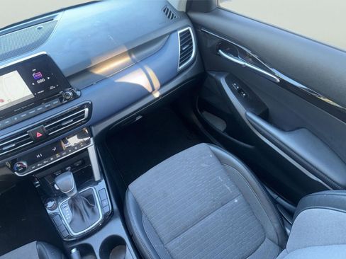 Certified 2023 Kia Seltos S w/ Navigation Package image 15