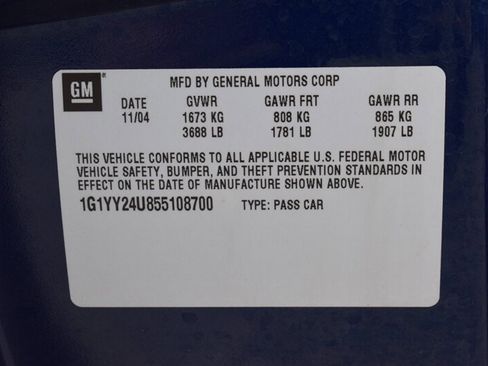 Used 2005 Chevrolet Corvette Coupe w/ Preferred Equipment Group RWD image 32