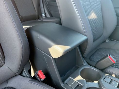 Certified 2025 Subaru Forester Premium image 32