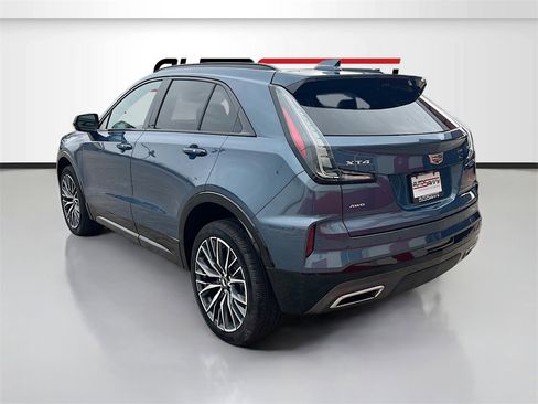 Used 2024 Cadillac XT4 Sport image 5