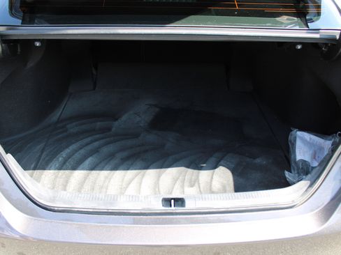 Used 2020 Toyota Camry XSE image 16