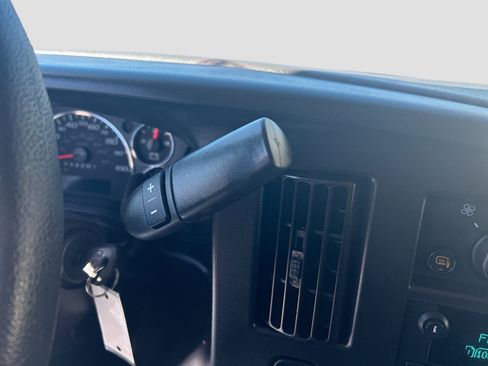 Used 2020 GMC Savana 2500 RWD 2500 w/ Driver Convenience Package image 15