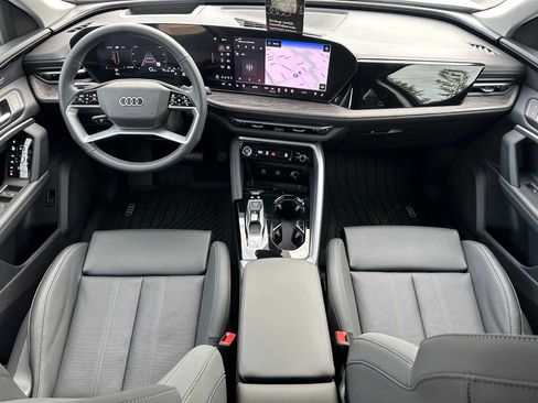 New 2025 Audi Q5 Premium Plus image 18