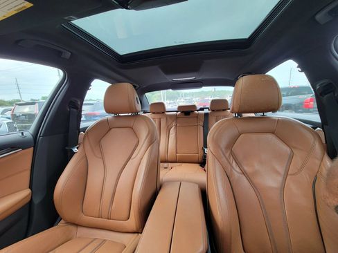 Used 2019 BMW 530i w/ Convenience Package RWD image 16