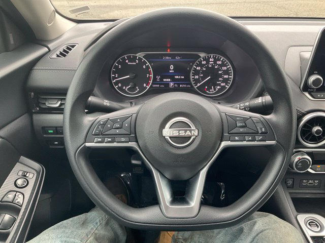 Used 2024 Nissan Sentra SV FWD image 27