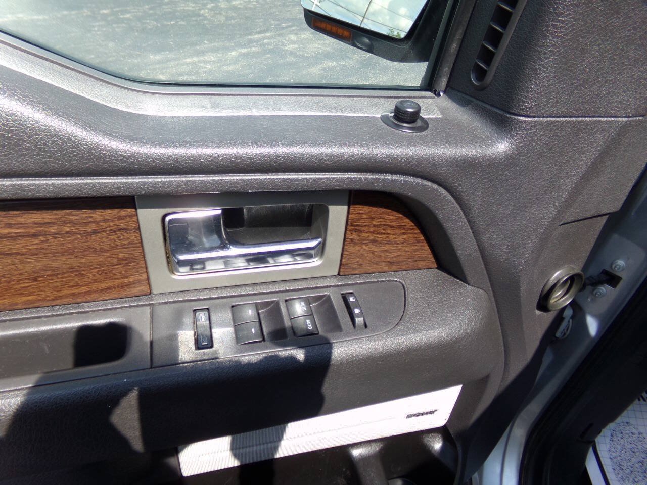 Used 2013 Ford F150 Lariat w/ Luxury Equipment Group AWD/4WD image 15