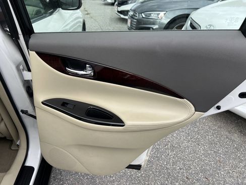 Used 2010 INFINITI EX35 Journey image 15