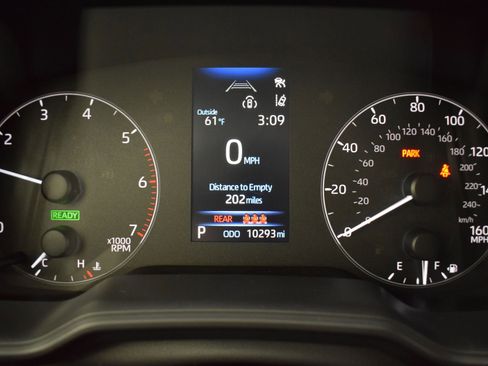 Used 2025 Toyota Corolla LE w/ LE Premium Package image 17