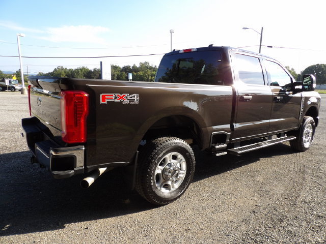 Used 2025 Ford F250 XLT w/ FX4 Off-Road Package AWD/4WD image 5