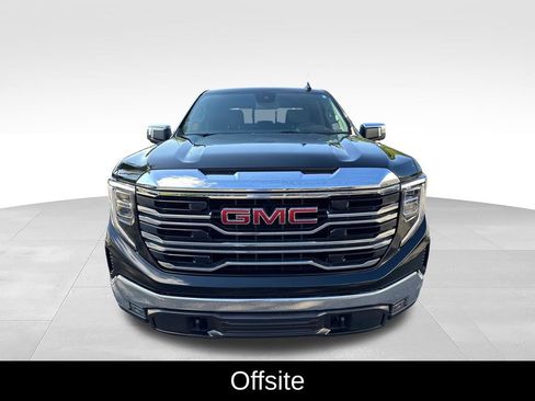 Used 2023 GMC Sierra 1500 SLT w/ SLT Premium Package AWD/4WD image 2