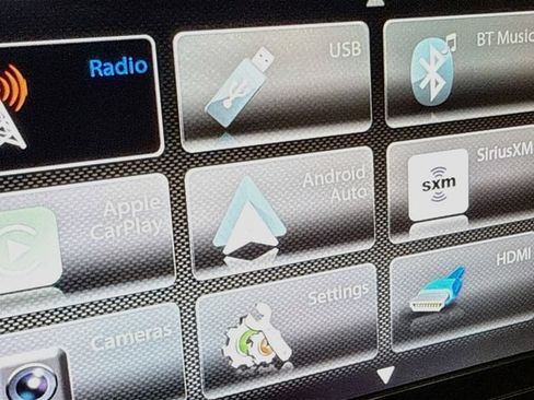 Used 2017 Toyota Tundra Platinum AWD/4WD image 13