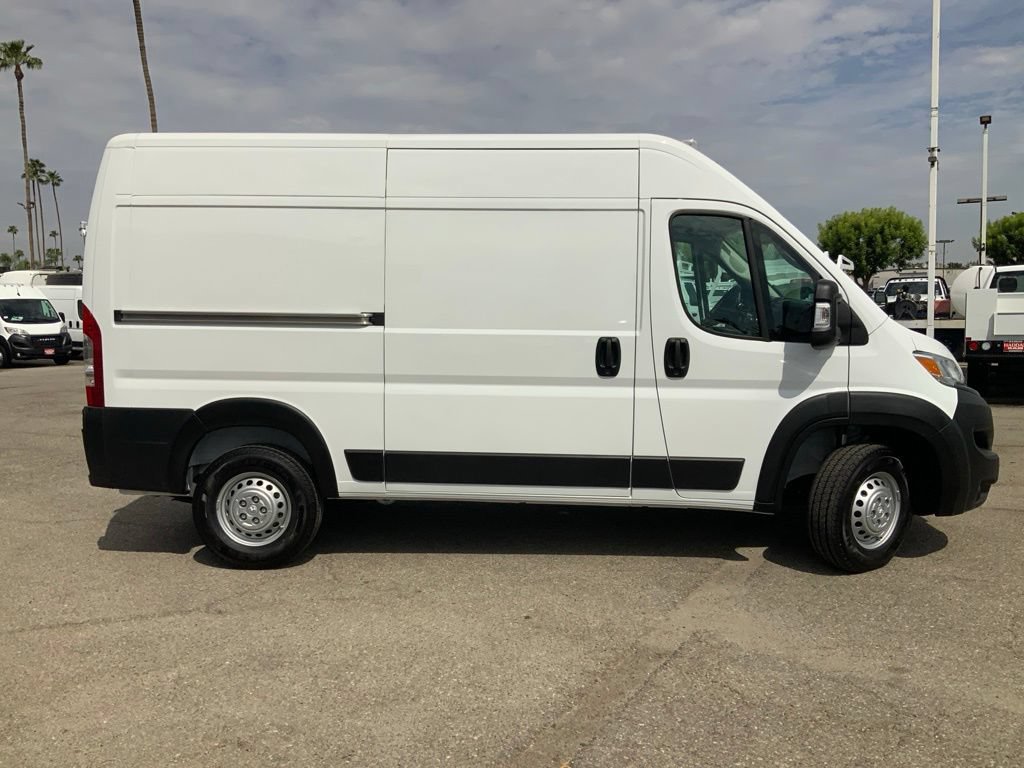 New 2026 RAM ProMaster 2500 w/ Convenience Group FWD image 12