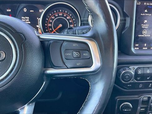 Used 2019 Jeep Wrangler Unlimited Sahara AWD/4WD image 11