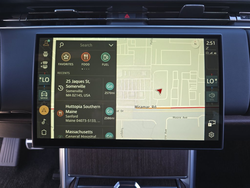 Certified 2025 Land Rover Range Rover Long Wheelbase SE AWD/4WD image 24