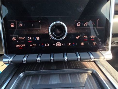 New 2025 GMC Sierra EV Denali image 32