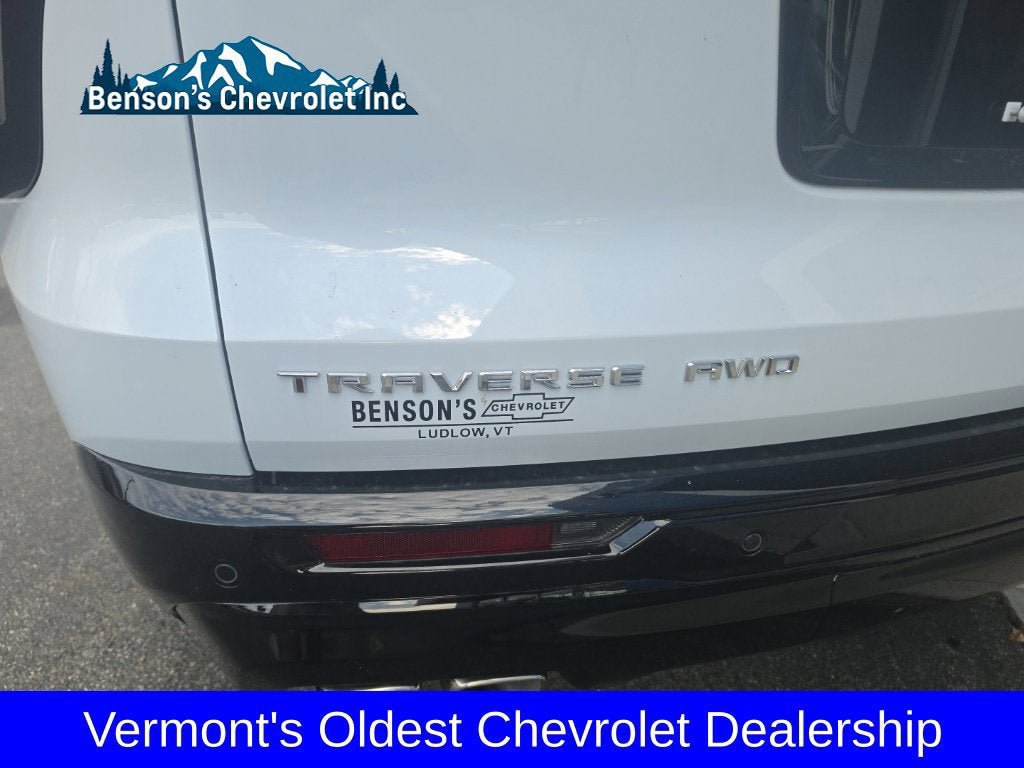 New 2026 Chevrolet Traverse High Country w/ LPO, Floor Liner Package AWD/4WD image 12