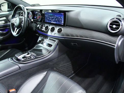 Used 2019 Mercedes-Benz E 300 4MATIC image 23