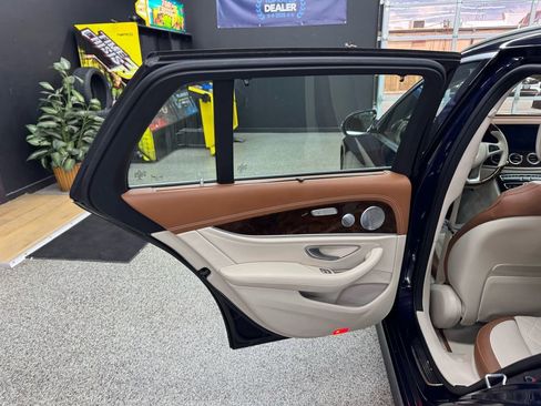 Used 2017 Mercedes-Benz E 400 4MATIC Wagon image 12