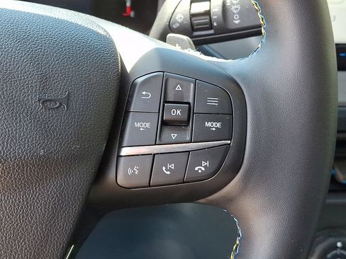 Used 2025 Ford Maverick Lobo AWD/4WD image 23