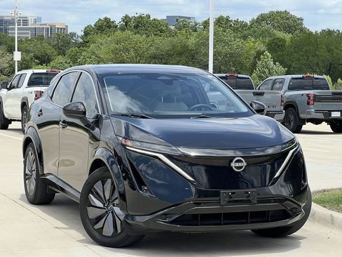 Used 2023 Nissan Ariya FWD image 1