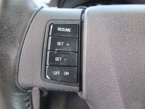 Used 2009 Ford Focus SES image 21