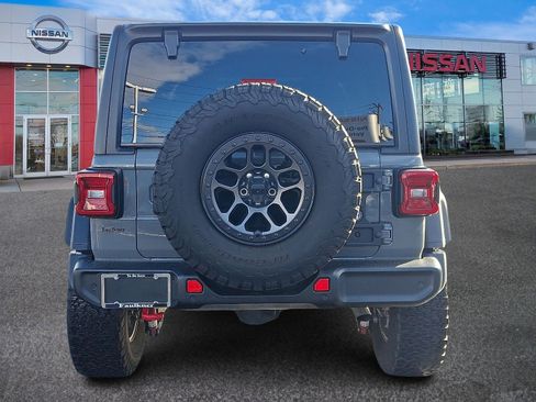 Used 2022 Jeep Wrangler Unlimited Rubicon w/ Xtreme Recon 35" Tire Package image 5