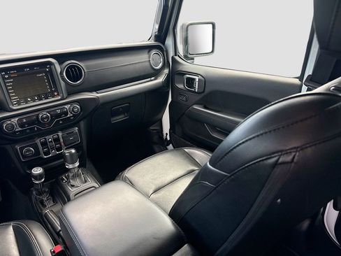 Used 2023 Jeep Wrangler Unlimited Sahara AWD/4WD image 25