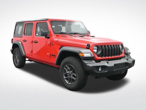 Used 2024 Jeep Wrangler Unlimited Sport AWD/4WD image 3