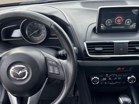 Used 2014 MAZDA MAZDA3 i Touring w/ Technology Package FWD image 14