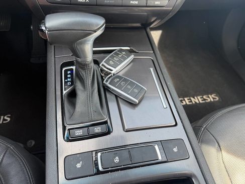 Used 2018 Genesis G80 3.8 AWD/4WD image 14