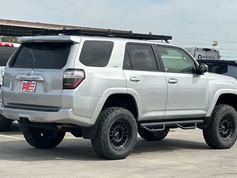 Used 2024 Toyota 4Runner SR5 image 3