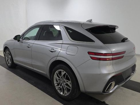 Used 2025 Genesis GV70 2.5T AWD/4WD image 4