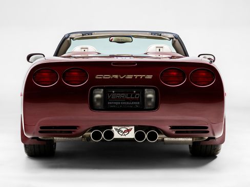 Used 2003 Chevrolet Corvette 50th Anniversary Edition w/ Preferred Equipment Group1 image 6