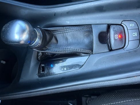 Used 2018 Toyota C-HR XLE FWD image 28