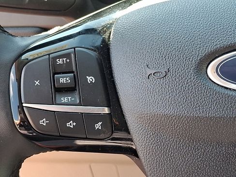 Certified 2022 Ford Escape SE w/ SE Sport Appearance Package image 20