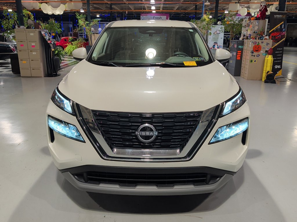 Used 2023 Nissan Rogue SV AWD/4WD image 10