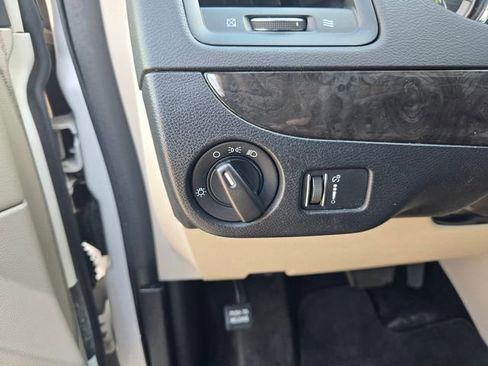 Used 2016 Dodge Grand Caravan SXT w/ Security Group FWD image 23