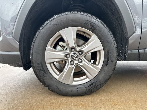 Used 2025 Toyota RAV4 XLE image 14