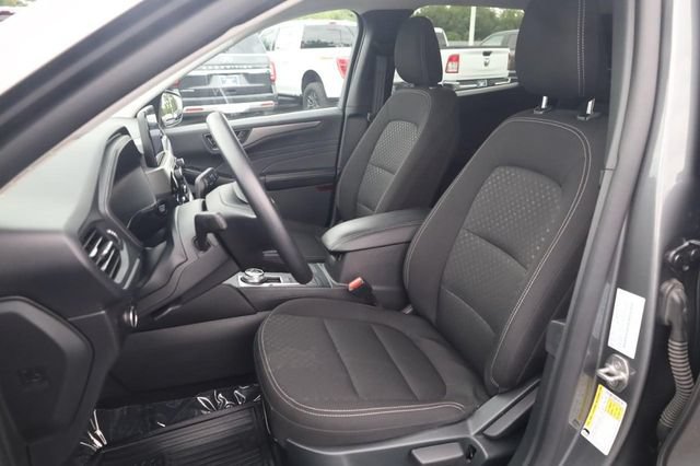 Used 2025 Ford Escape Active AWD/4WD image 19
