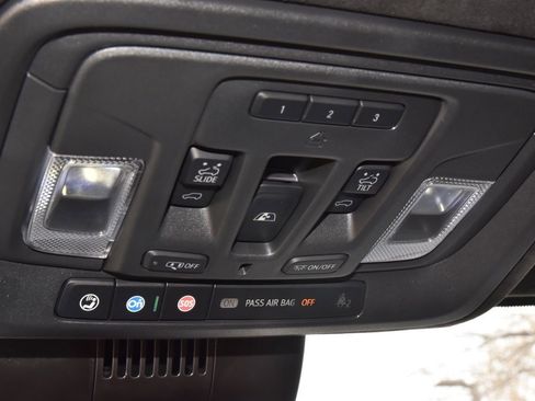 Used 2025 GMC Sierra 1500 Denali Ultimate image 32