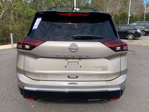 New 2026 Nissan Rogue Platinum image 4