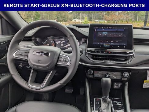 New 2026 Jeep Compass Latitude image 8