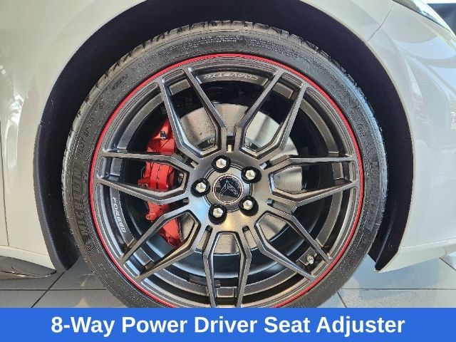 Used 2023 Chevrolet Corvette Z06 RWD image 11