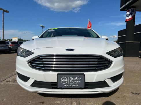 Used 2018 Ford Fusion S image 3