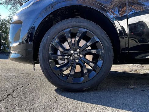 New 2025 Land Rover Discovery Sport S image 14