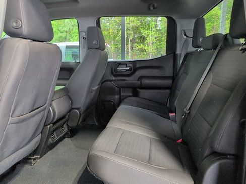 Used 2022 Chevrolet Silverado 1500 Custom image 2